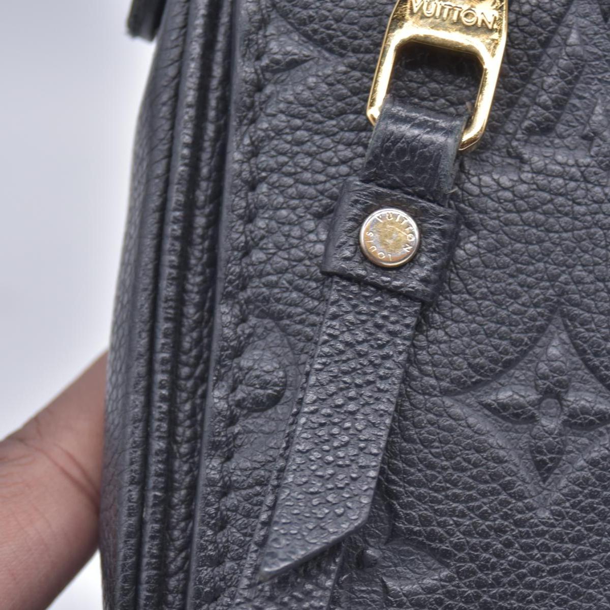 $3100 Louis Vuitton Empreinte Pochette Metis Black RFID
