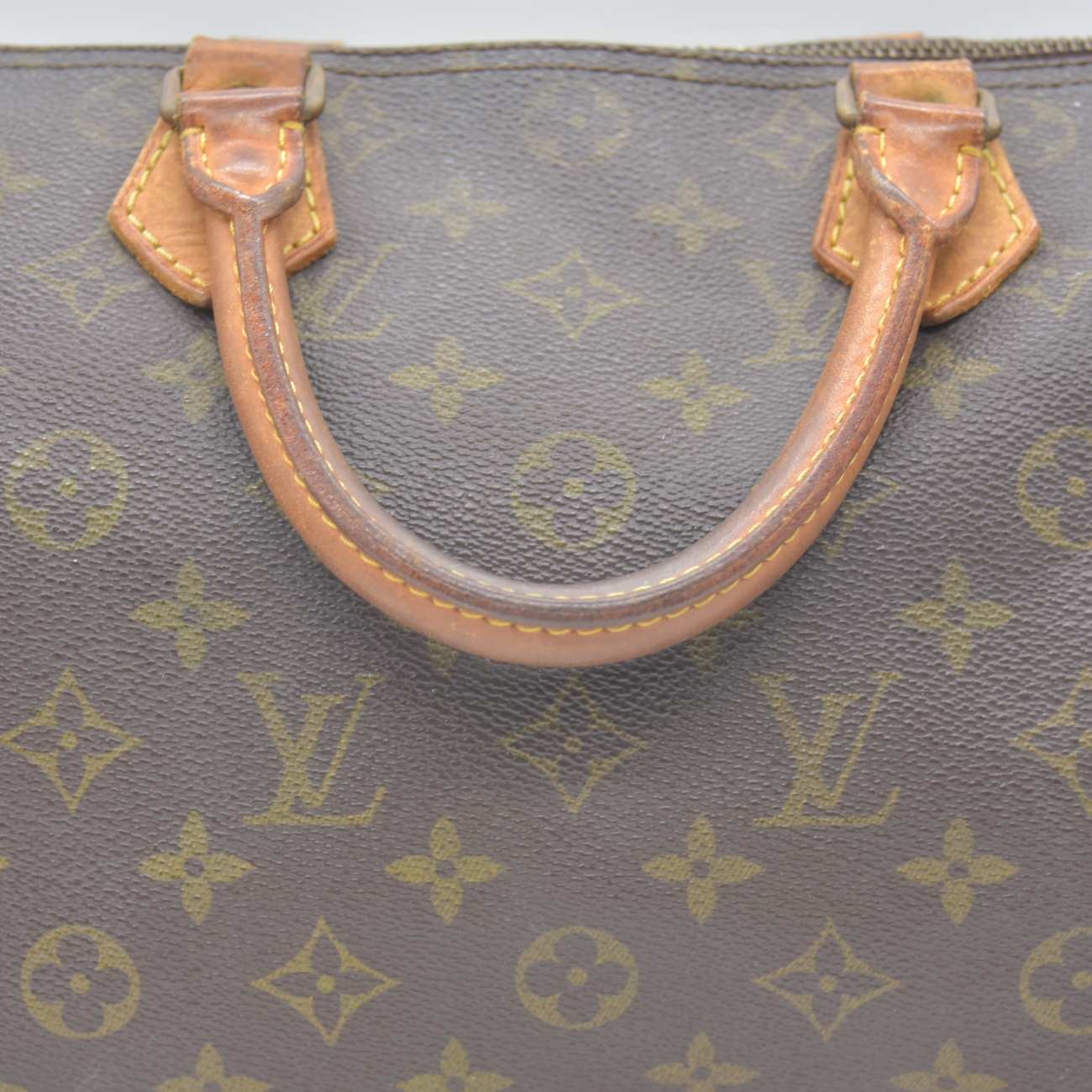 $1550 1982 Louis Vuitton Monogram Speedy 30 822