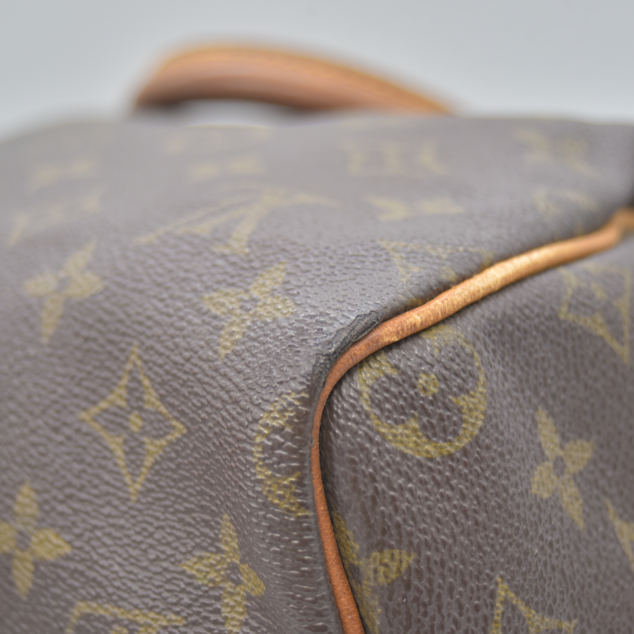 $1550 1982 Louis Vuitton Monogram Speedy 30 822