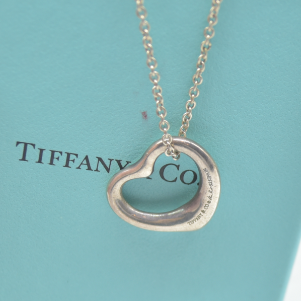 $625 Tiffany & Co. Elsa Peretti 16 mm Open Heart Pendant Sterling Silver Medium 925