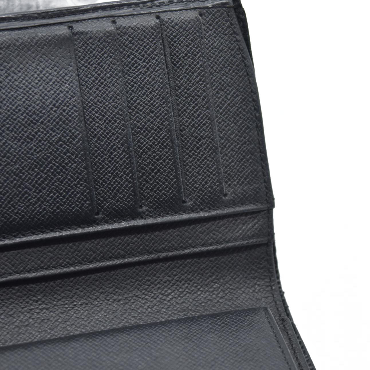 $905 LOUIS VUITTON Epi Porte Monnaie Billets Viennois Wallet MI1916