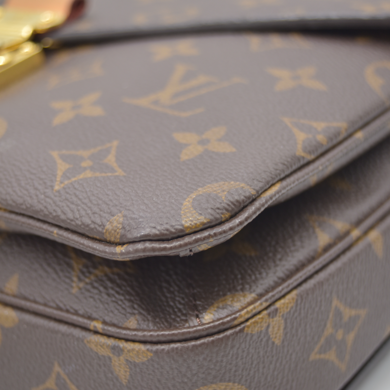 $2840 2020 Louis Vuitton Monogram Pochette Metis GI1290