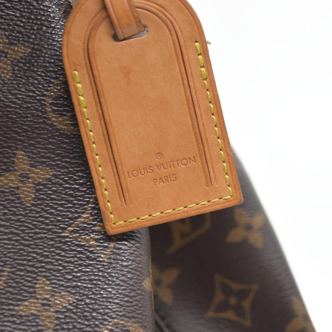 $2160 Louis Vuitton  Monogram Graceful MM Pivoine TX4128