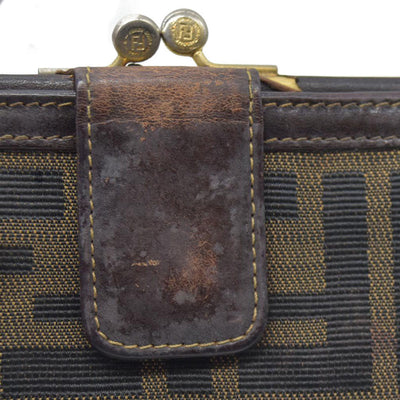 $395 Fendi Vintage Kiss Lock French Wallet