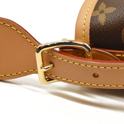 LOUIS VUITTON  Monogram CarryAll MM with pouch