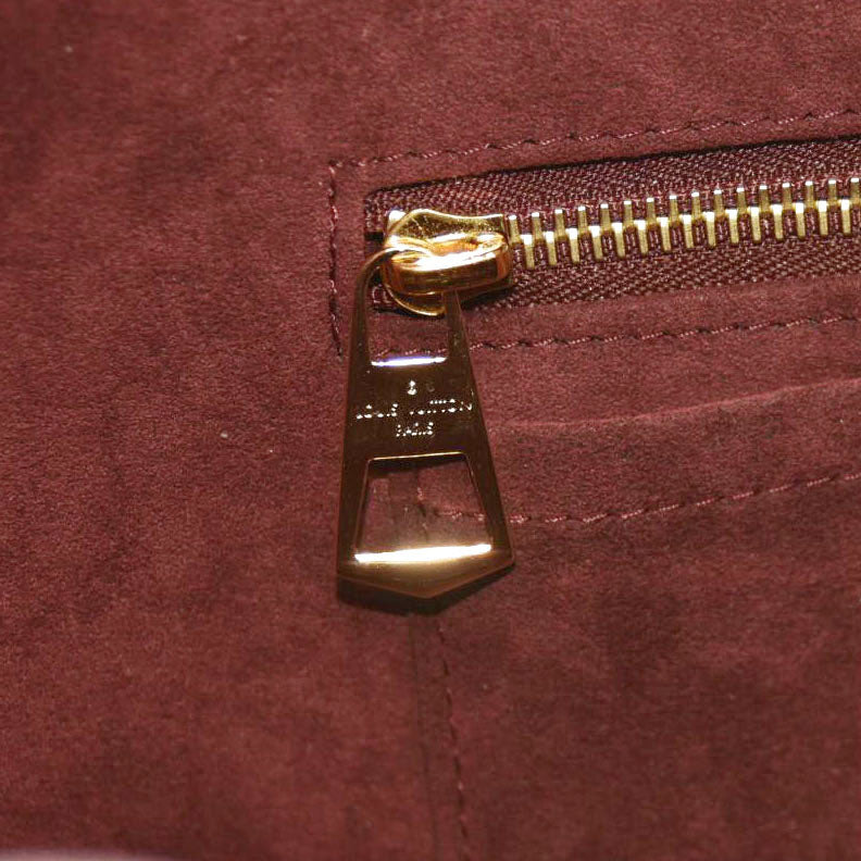 LOUIS VUITTON  Monogram CarryAll MM with pouch