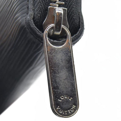 $965 Louis Vuitton 2018 Epi Leather Zippy Wallet