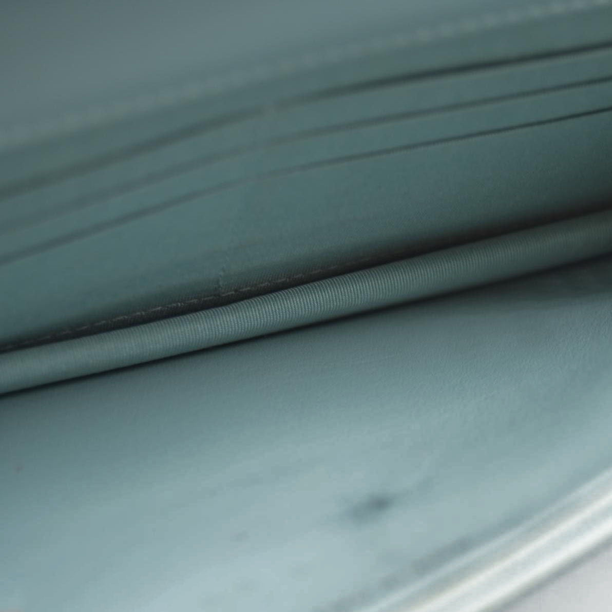 $3100 Chanel Caviar Quilted CC Filigree Wallet On Chain WOC Blue