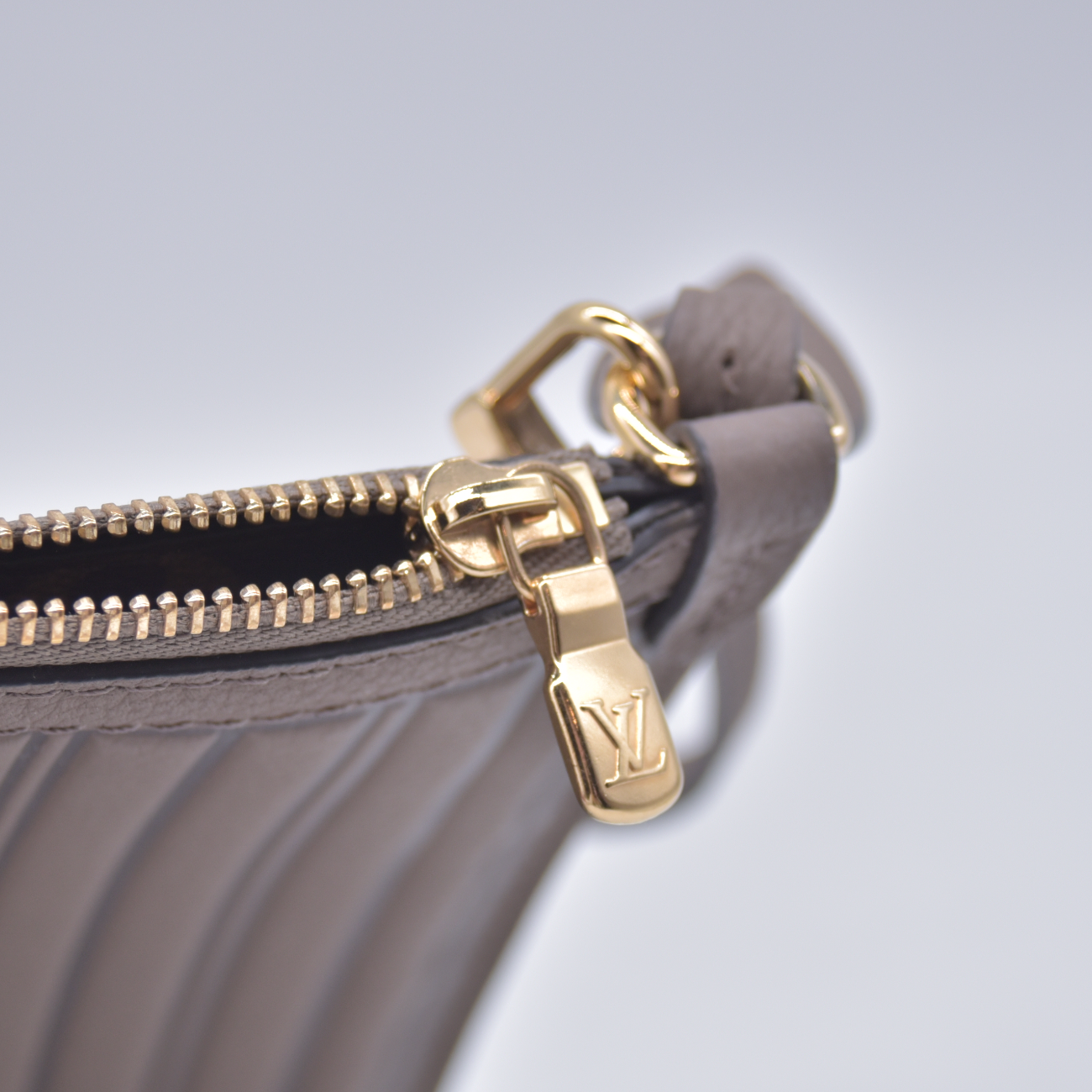 $3200 RFID Louis Vuitton Monogram Calfskin Neo Neverfull Inside Out MM Dark Fango Taupe