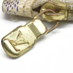 AUCTION $2030 Louis Vuitton Damier Azur Neverfull PM Pochette