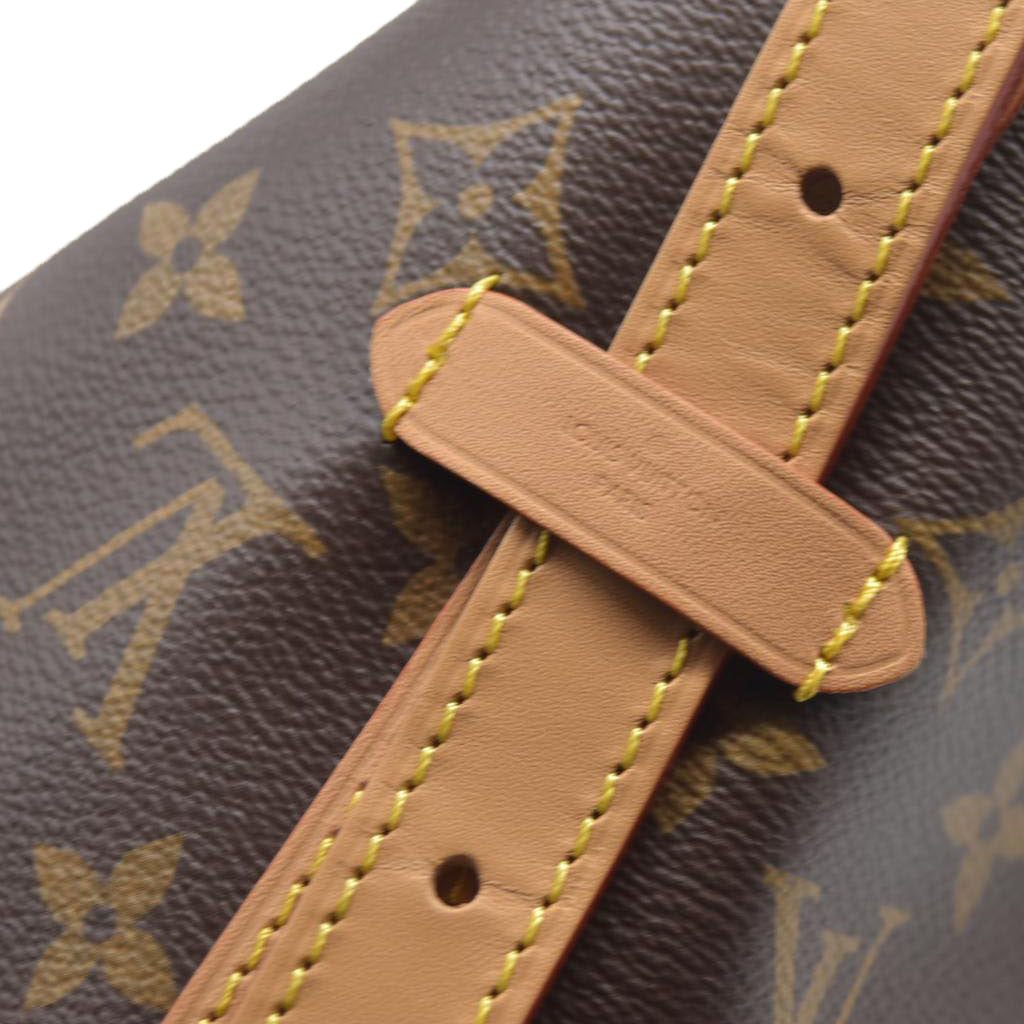 $2850 Louis Vuitton Monogram Carryall PM Brown Crossbody Travel Bag