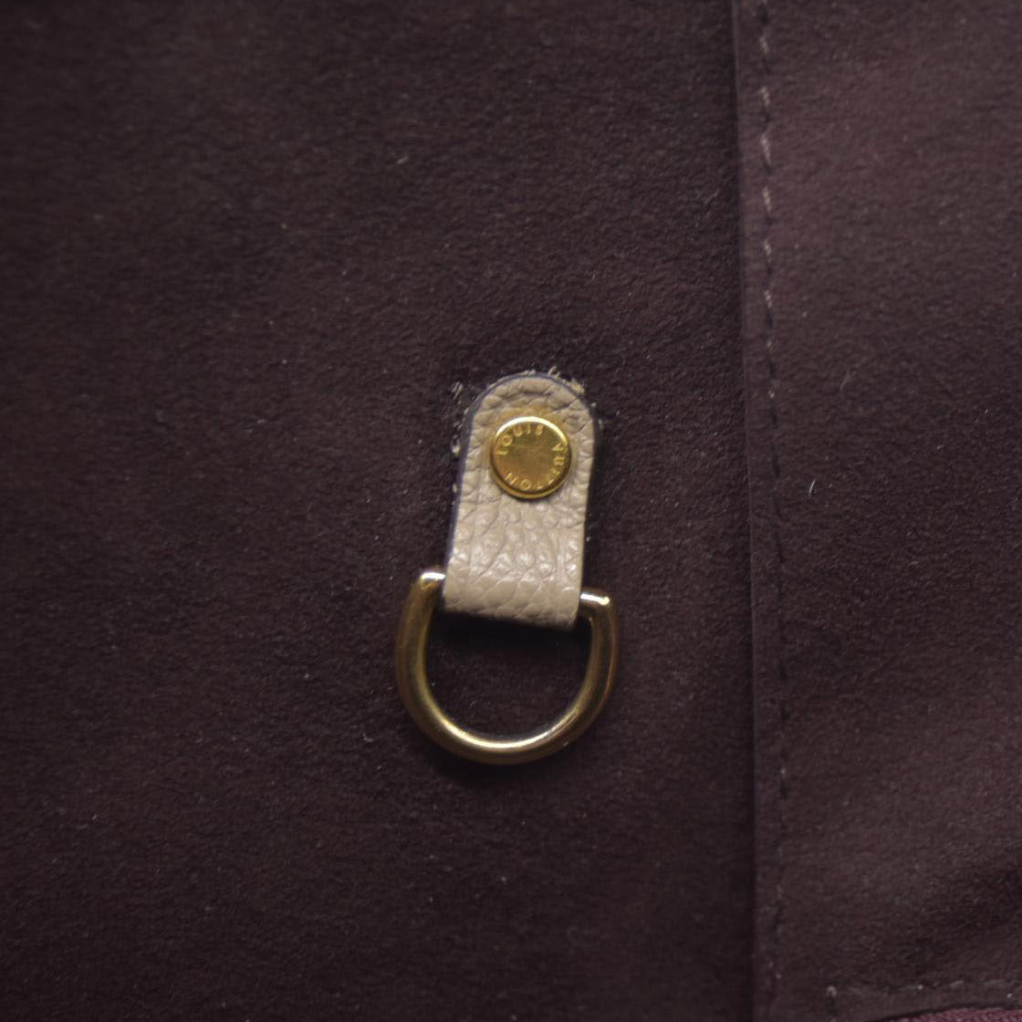 Louis Vuitton  Empreinte Monogram Giant Neverfull MM Tourterelle