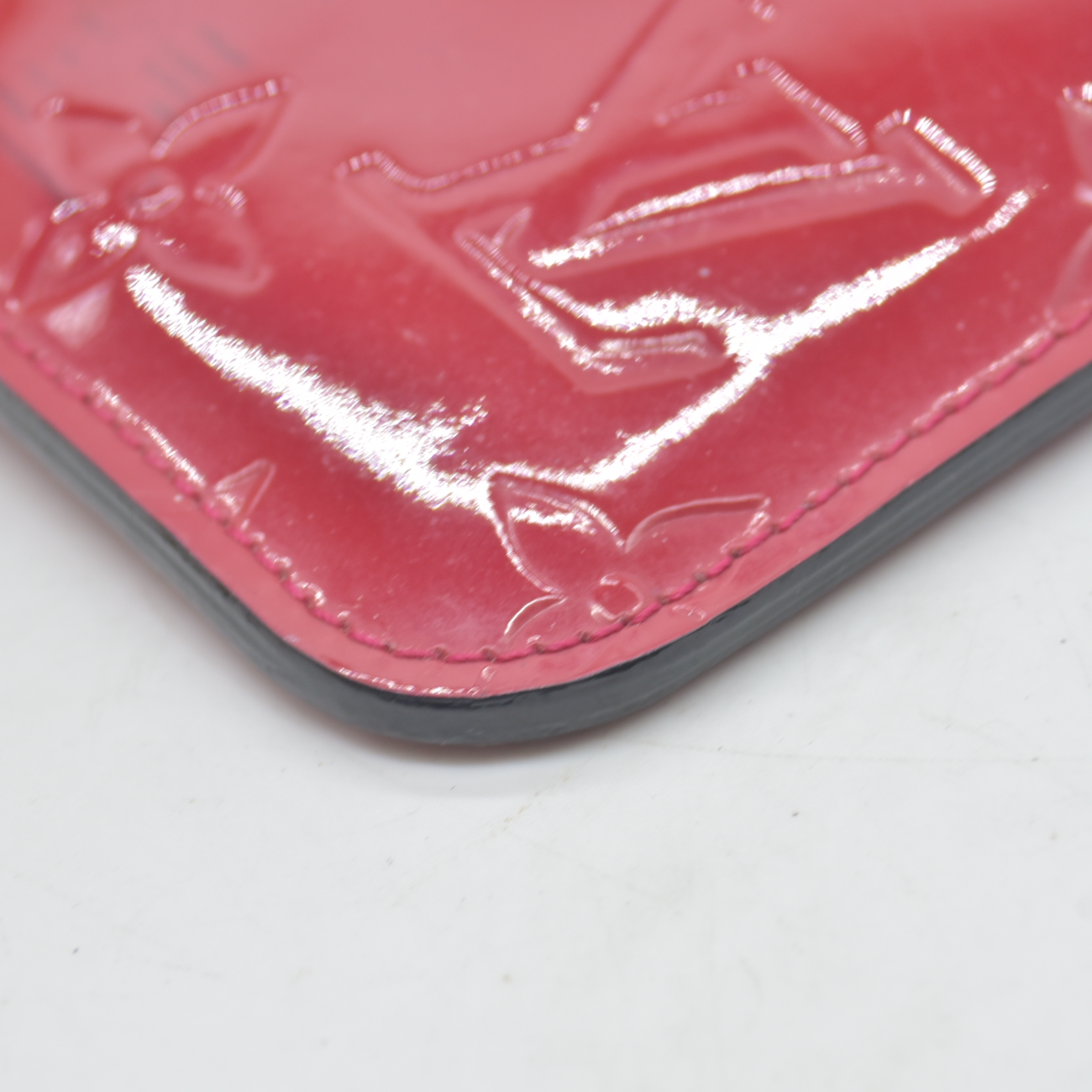 $490 2013 WELL WORN  Louis Vuitton Vernis Key Pouch Rose Indien CONSIGNMENT CA1123