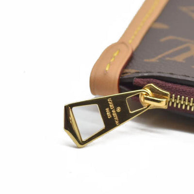 AUCTION Louis Vuitton Monogram Carryall PM Pochette