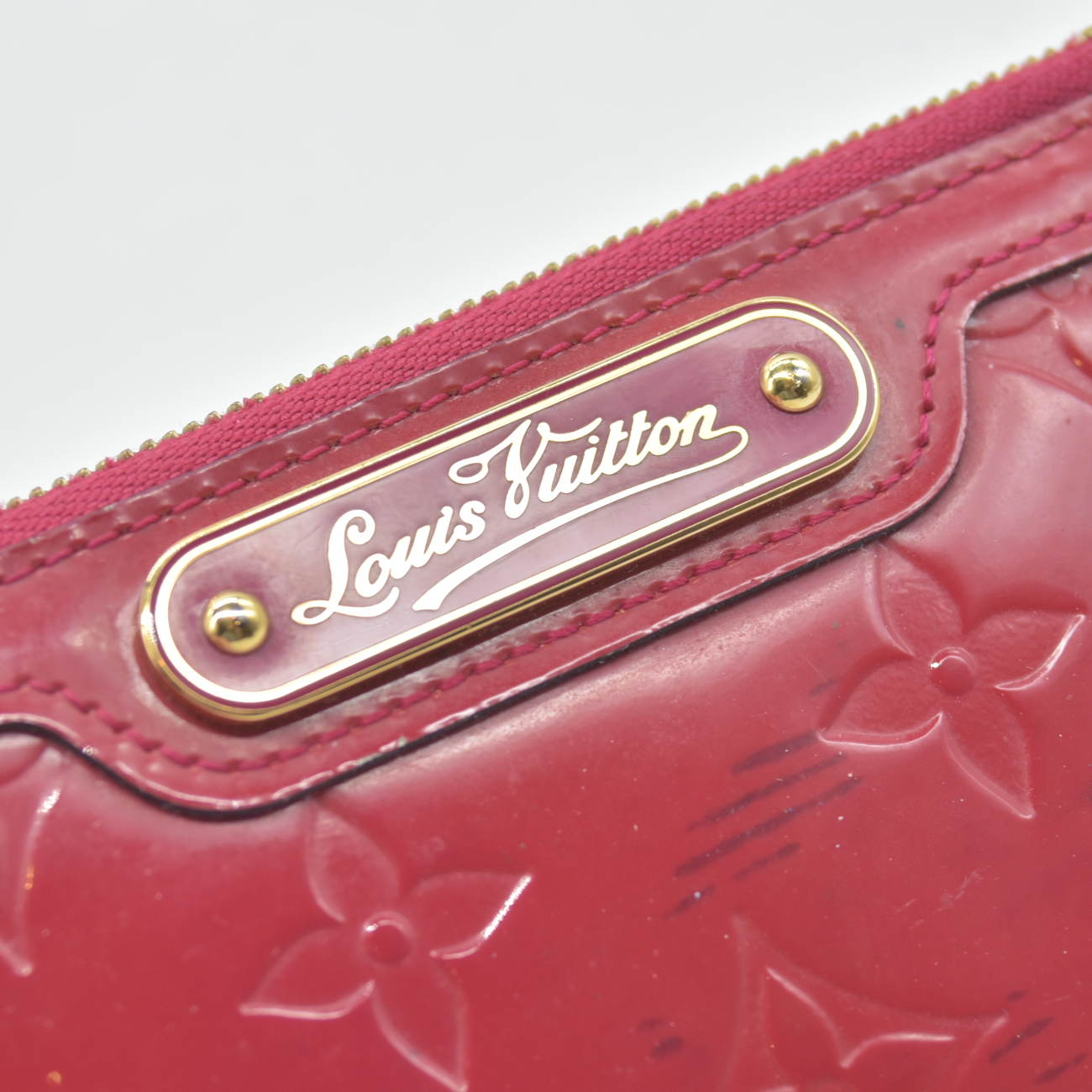 $490 2013 WELL WORN  Louis Vuitton Vernis Key Pouch Rose Indien CONSIGNMENT CA1123