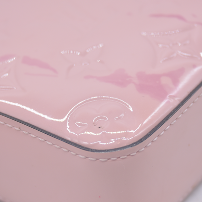$1395 2017 Louis Vuitton Vernis Camera Pouch Rose Ballerine TS2147