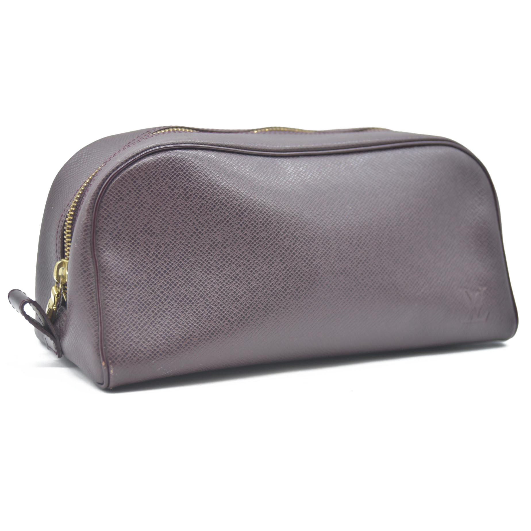 Louis Vuitton  Taiga Trousse Toilette PM Acajou