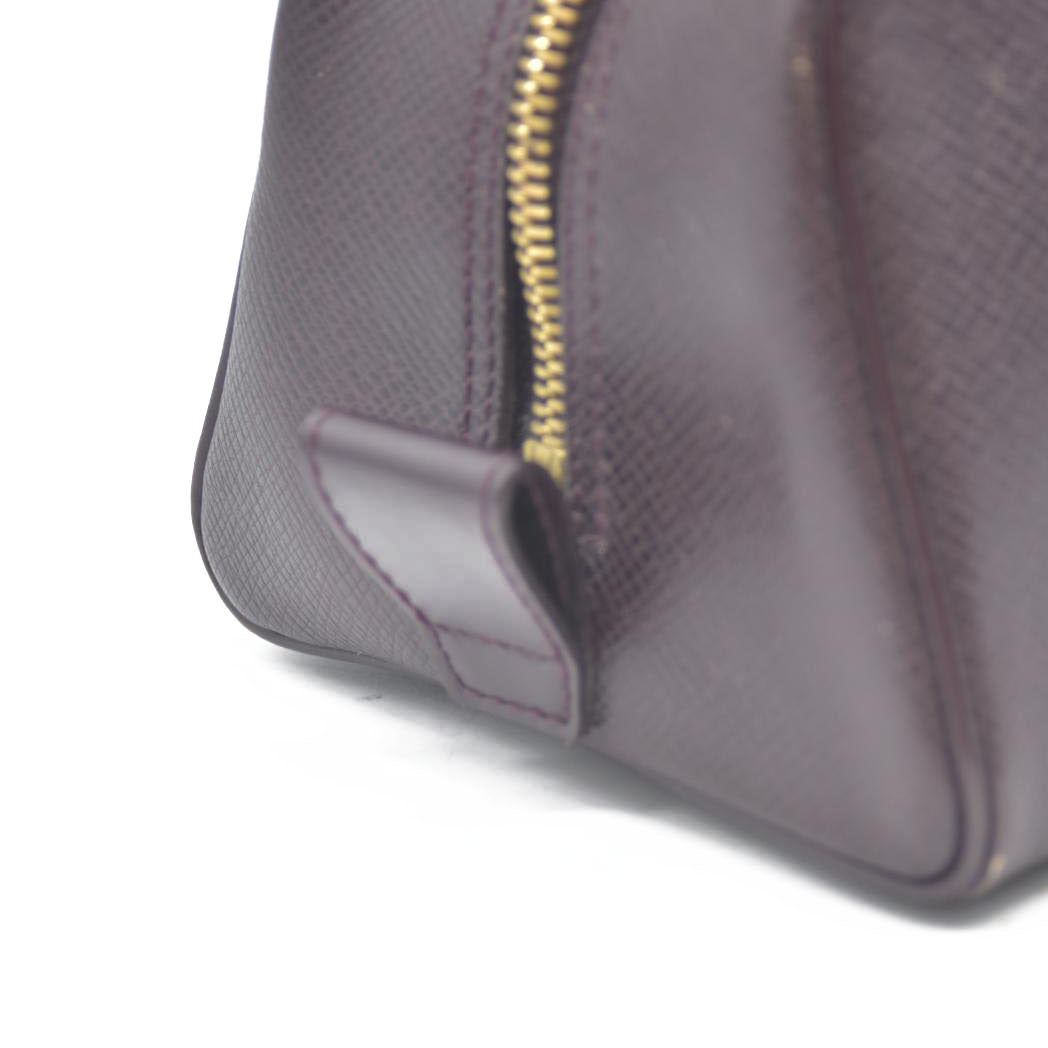 Louis Vuitton  Taiga Trousse Toilette PM Acajou