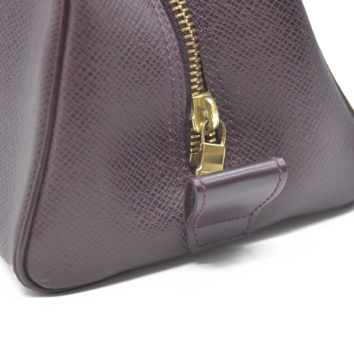 Louis Vuitton  Taiga Trousse Toilette PM Acajou