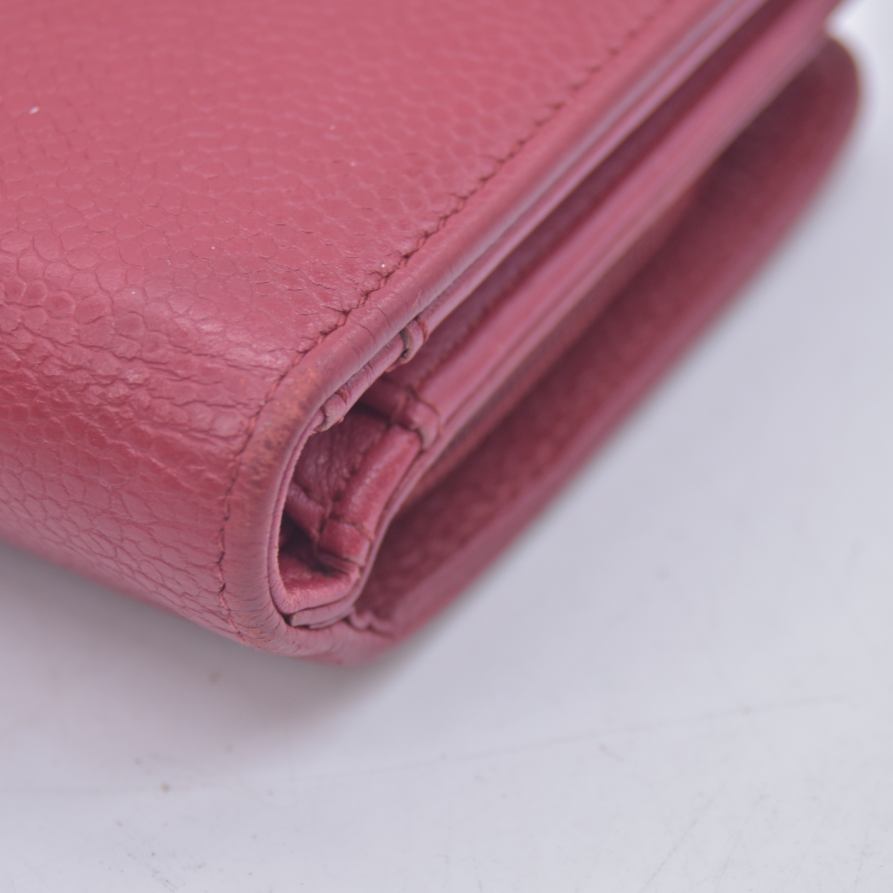 $1400 Chanel 2012 Red Quilted Caviar Leather CC-Stitch Organizer Wallet 10021115