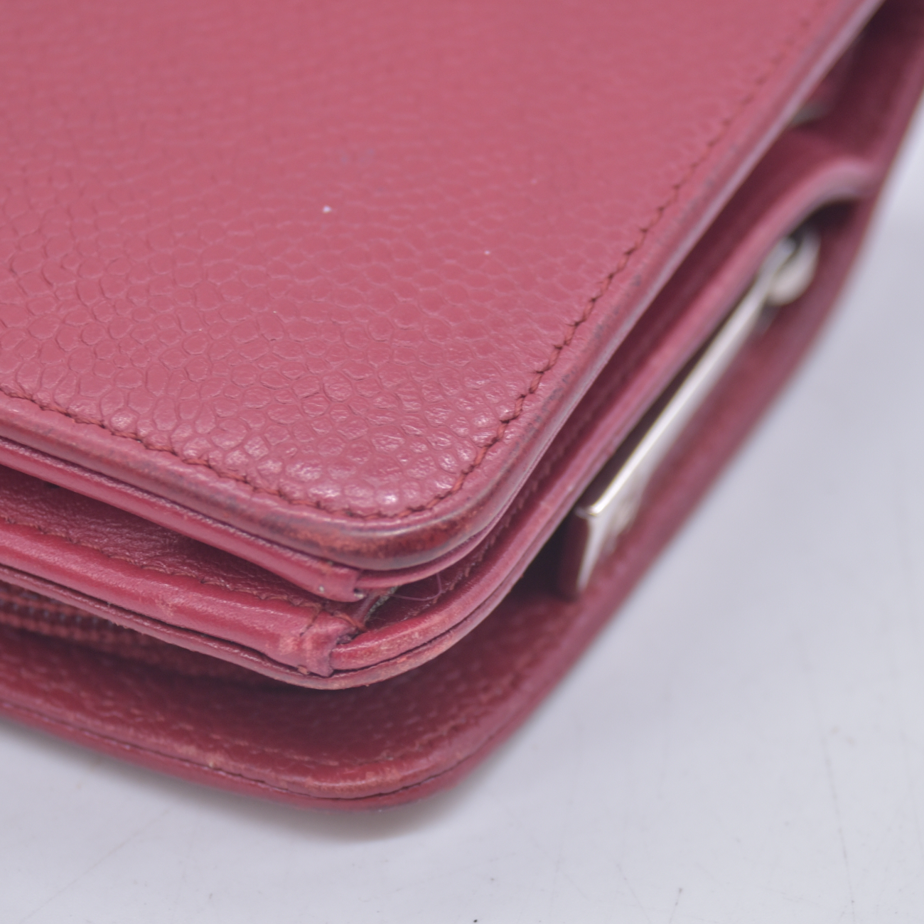$1400 Chanel 2012 Red Quilted Caviar Leather CC-Stitch Organizer Wallet 10021115