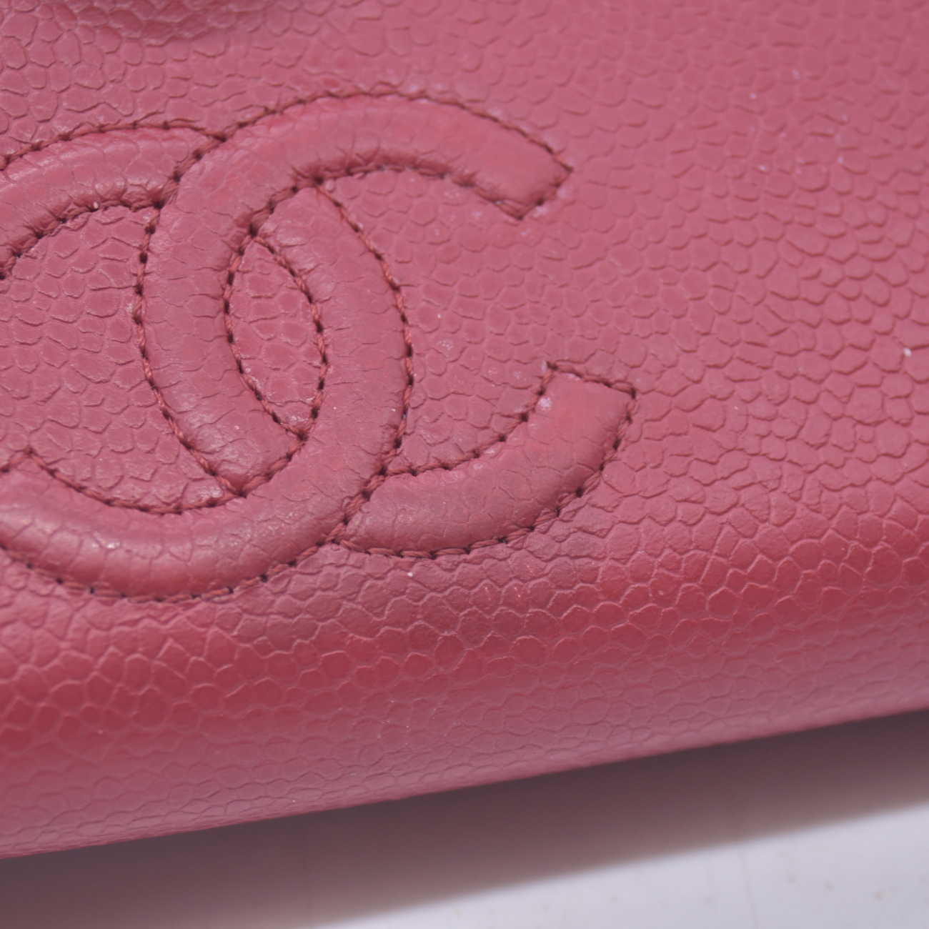 $1400 Chanel 2012 Red Quilted Caviar Leather CC-Stitch Organizer Wallet 10021115