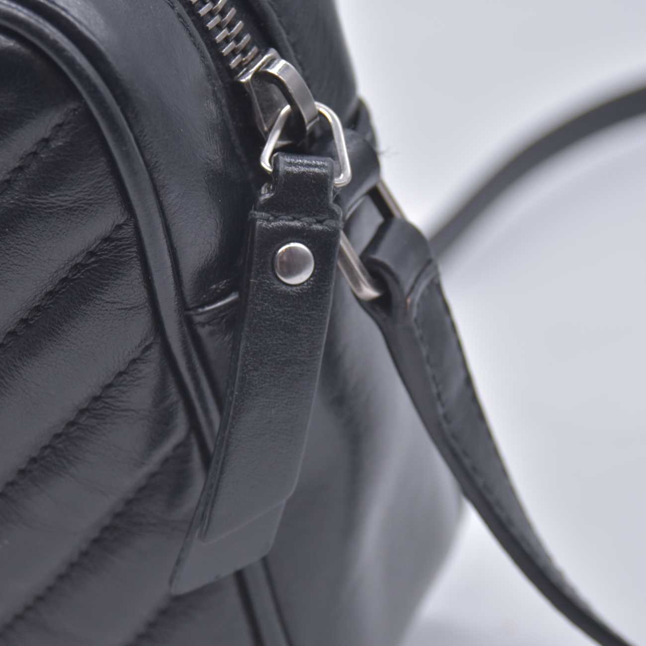 $1950 2018 Saint Laurent Chevron Crossbody Bag 10021135