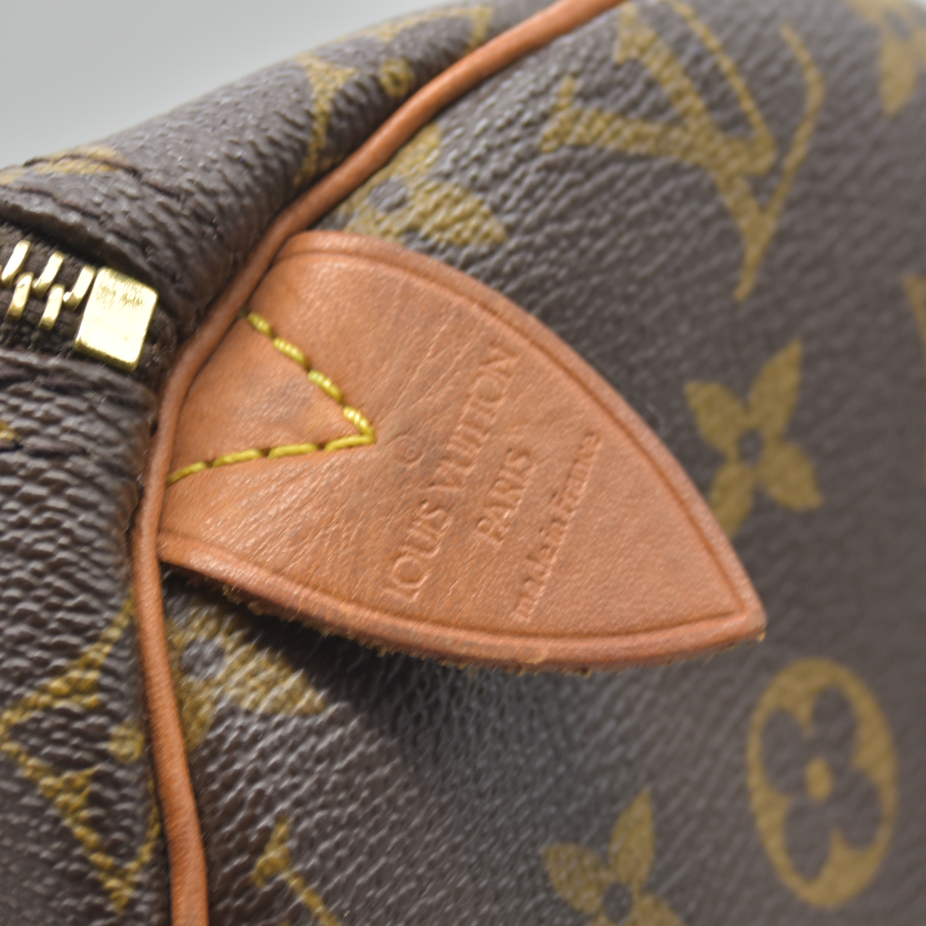 $1690 TH0044 2004 Louis Vuitton Monogram Speedy 40