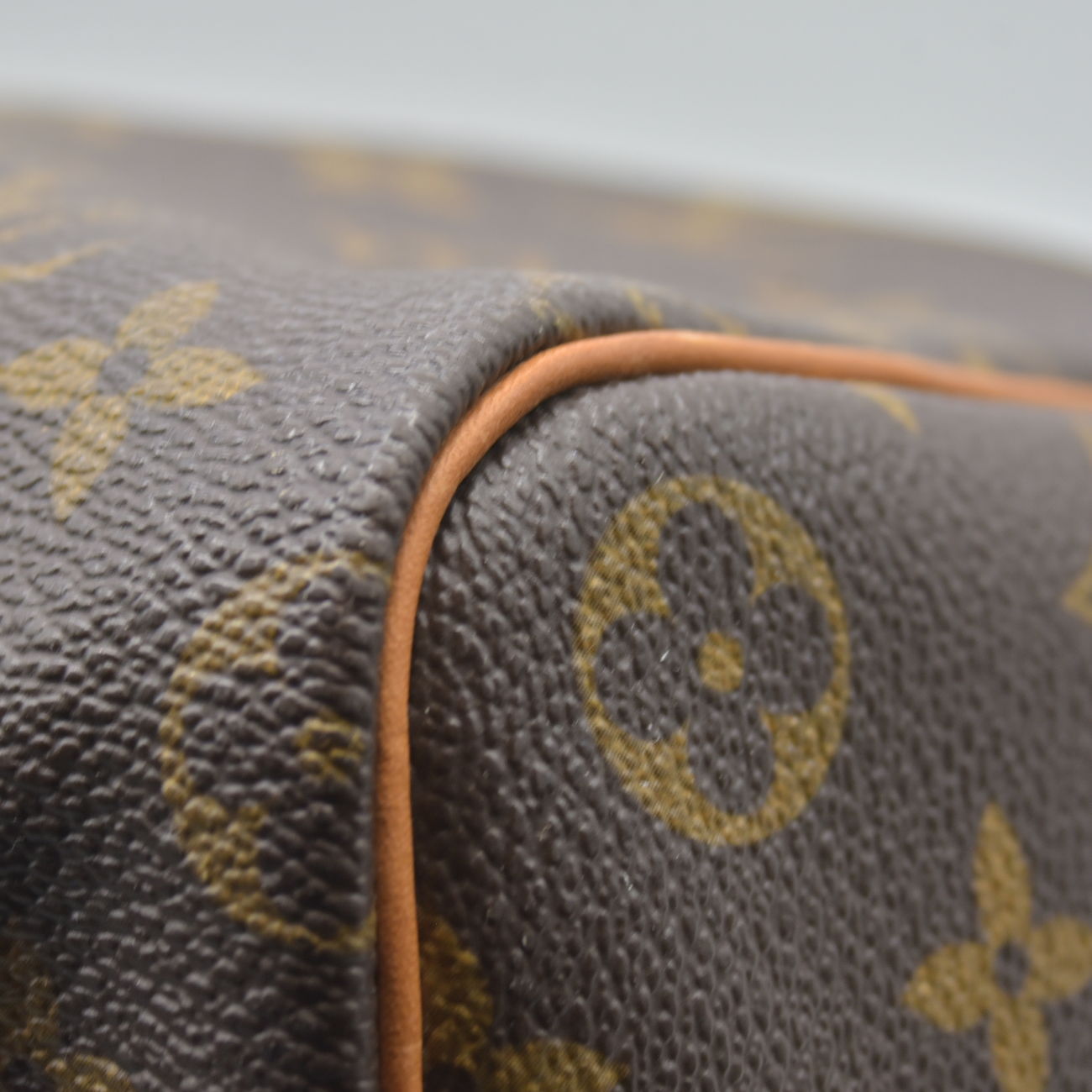 $1690 TH0044 2004 Louis Vuitton Monogram Speedy 40
