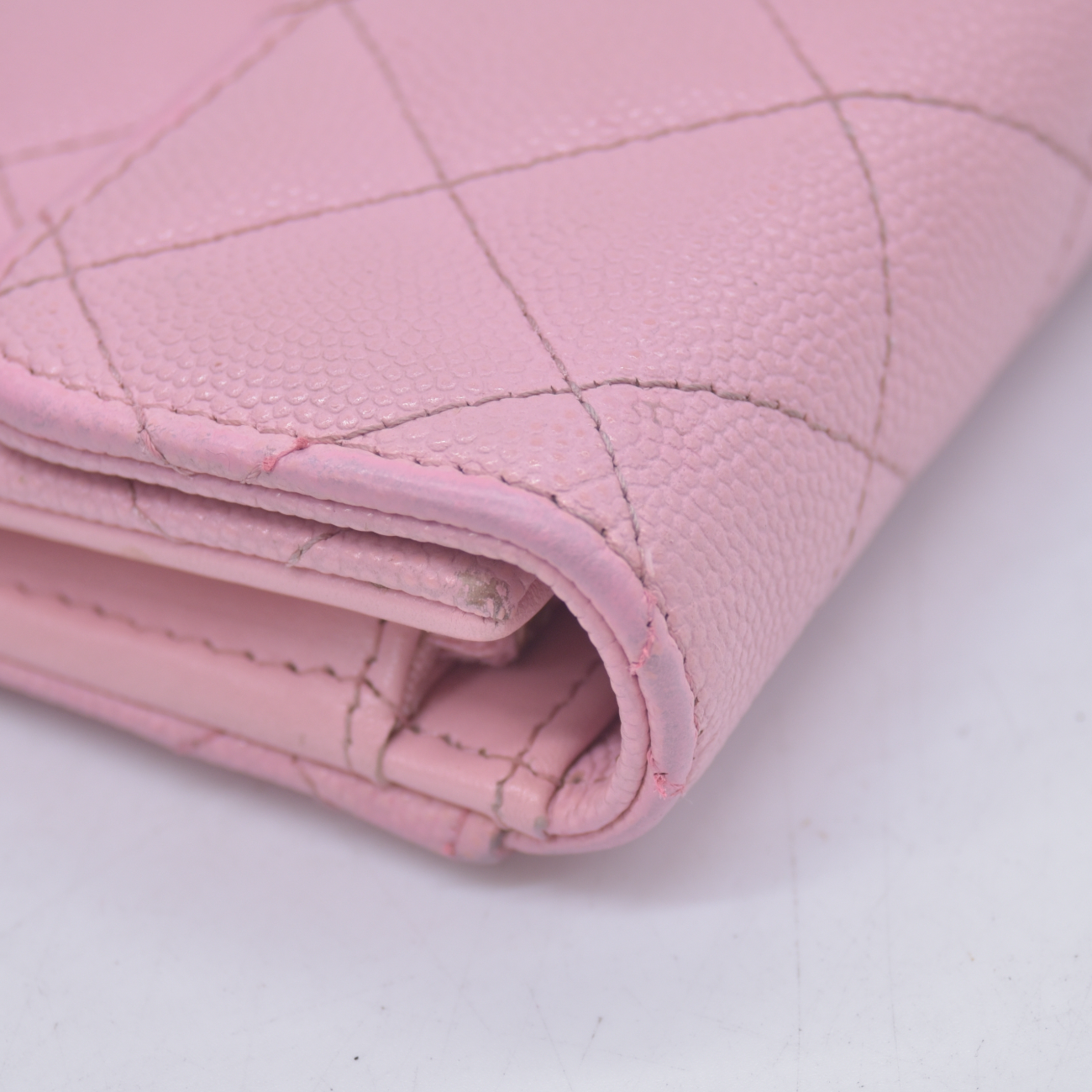 $1475 Chanel 2021-2022 Pink Quilted Caviar Leather Medium Flap Wallet 10021116