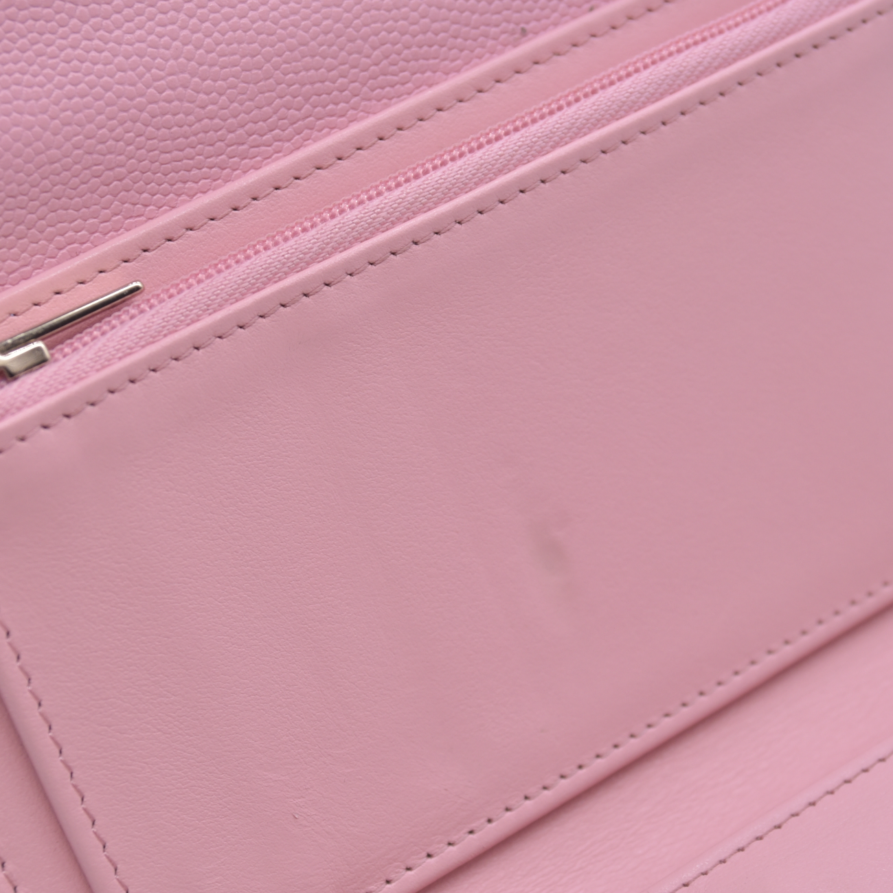 $1475 Chanel 2021-2022 Pink Quilted Caviar Leather Medium Flap Wallet 10021116