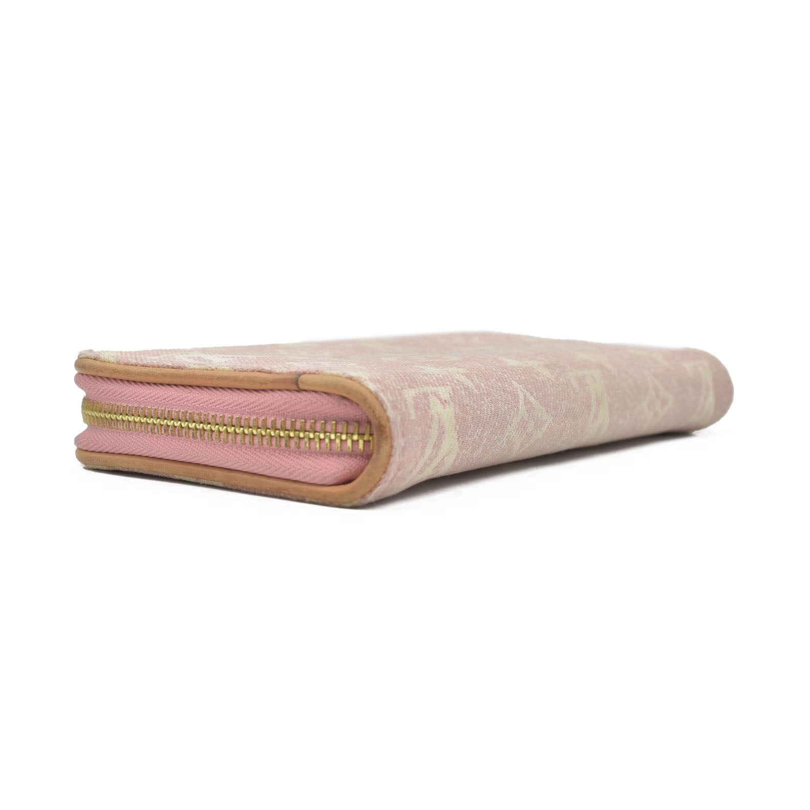 $1060 Louis Vuitton Denim Monogram Jacquard Zippy Wallet Pink