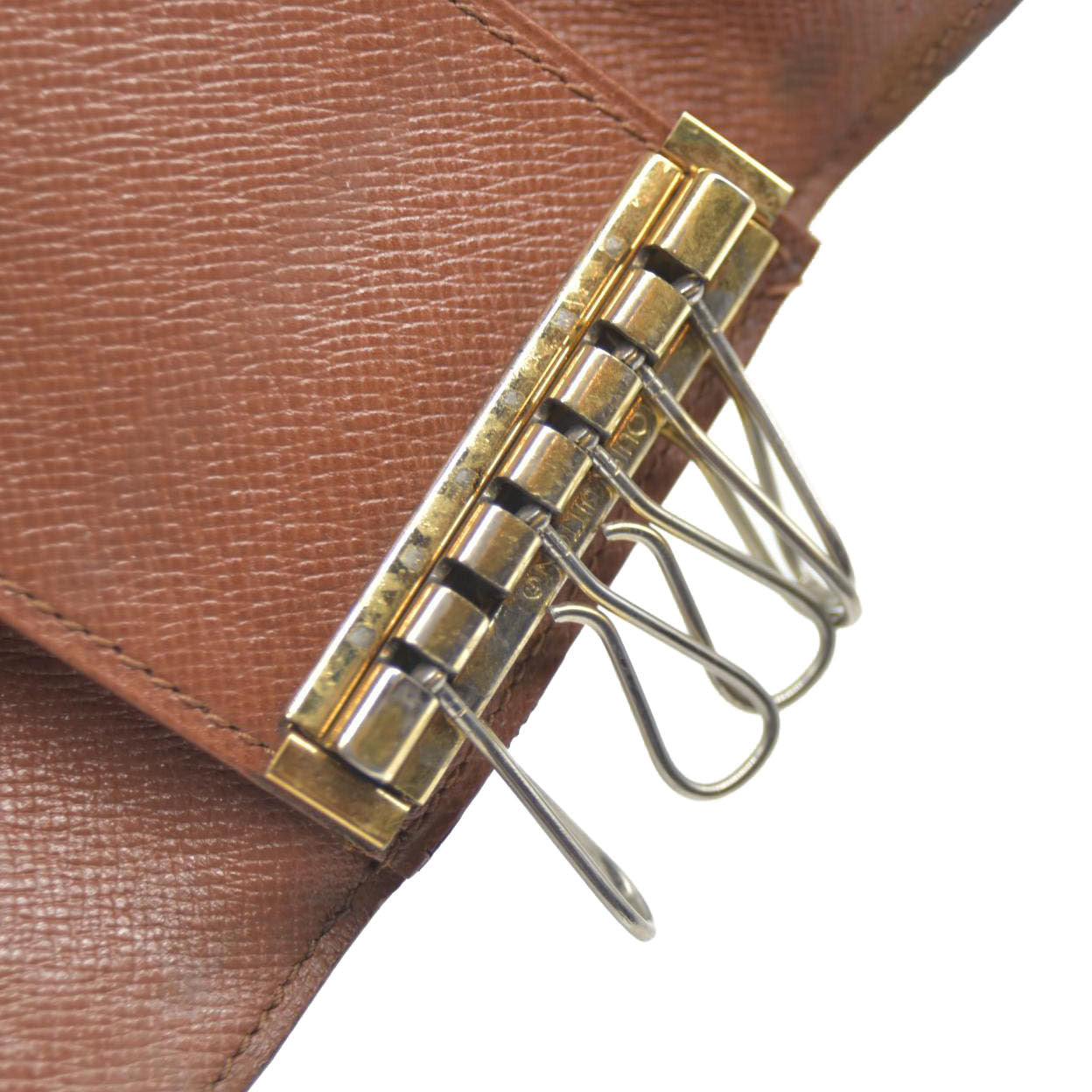 Louis Vuitton Monogram Multicles 6 Ring Key Case Brown