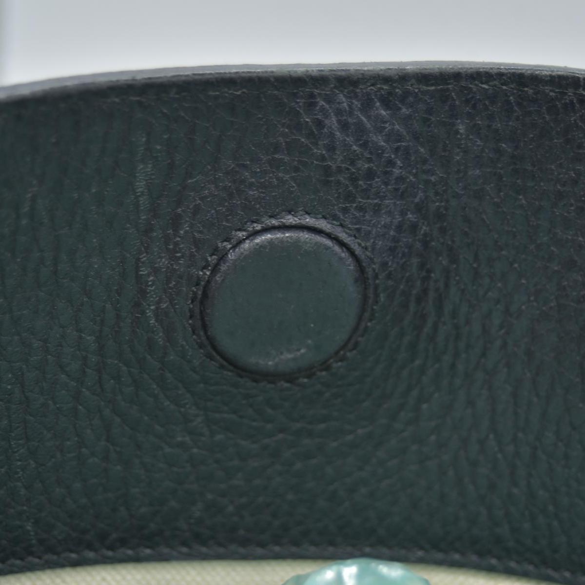$1100 Gucci Pebbled Calfskin Small Swing Tote Black