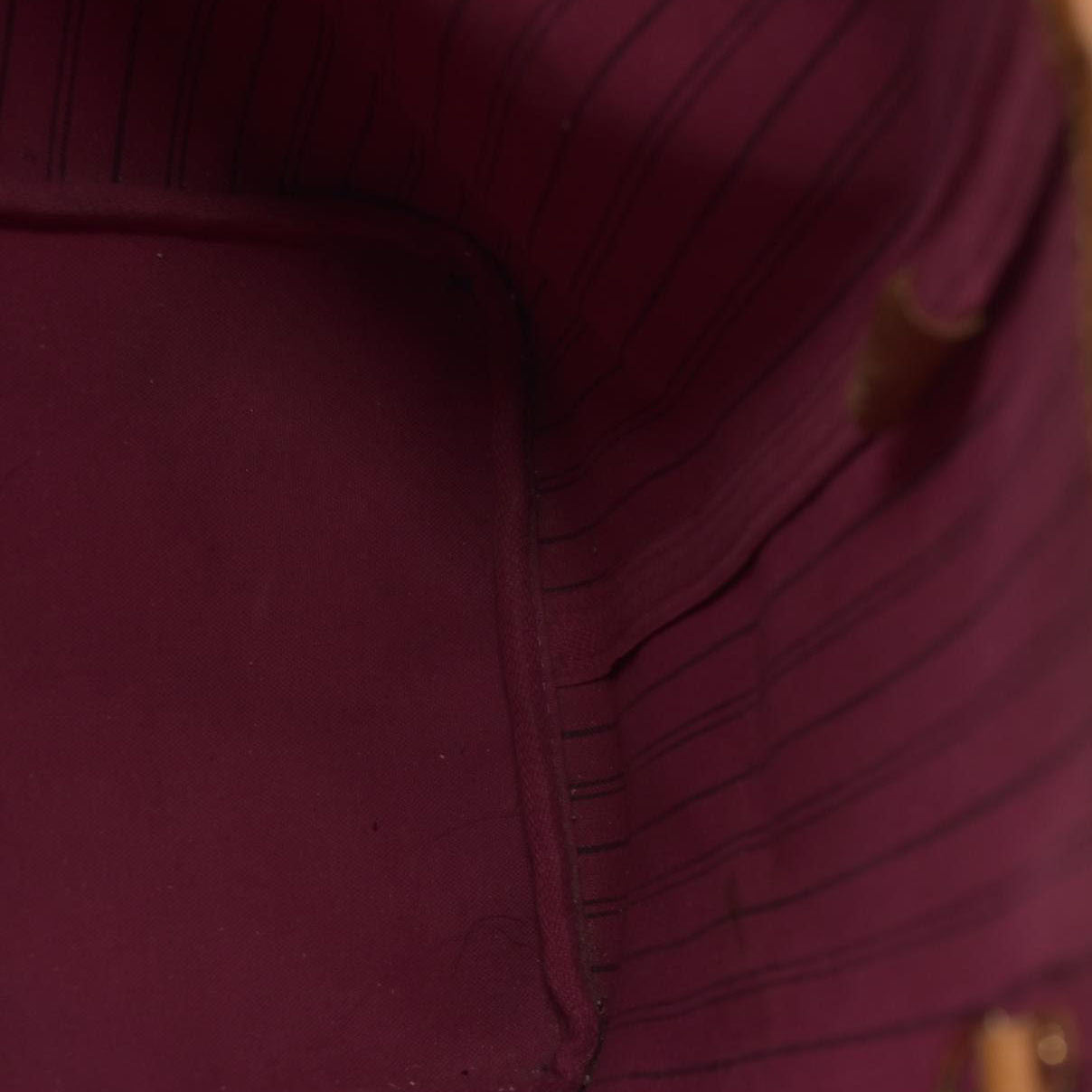 AUCTION $2240 Louis Vuitton  Monogram Neverfull GM Pivoine Pink Interior