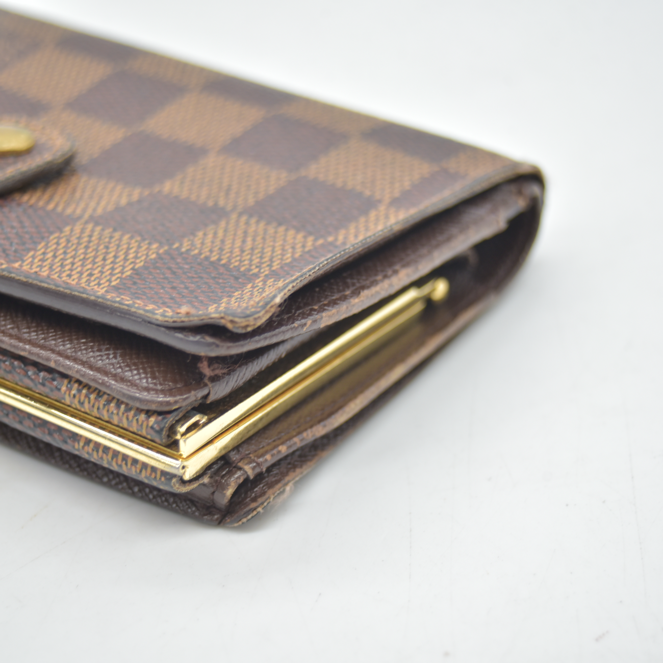 $750 2003 Louis Vuitton Damier Ebene Kisslock French Wallet MI0043