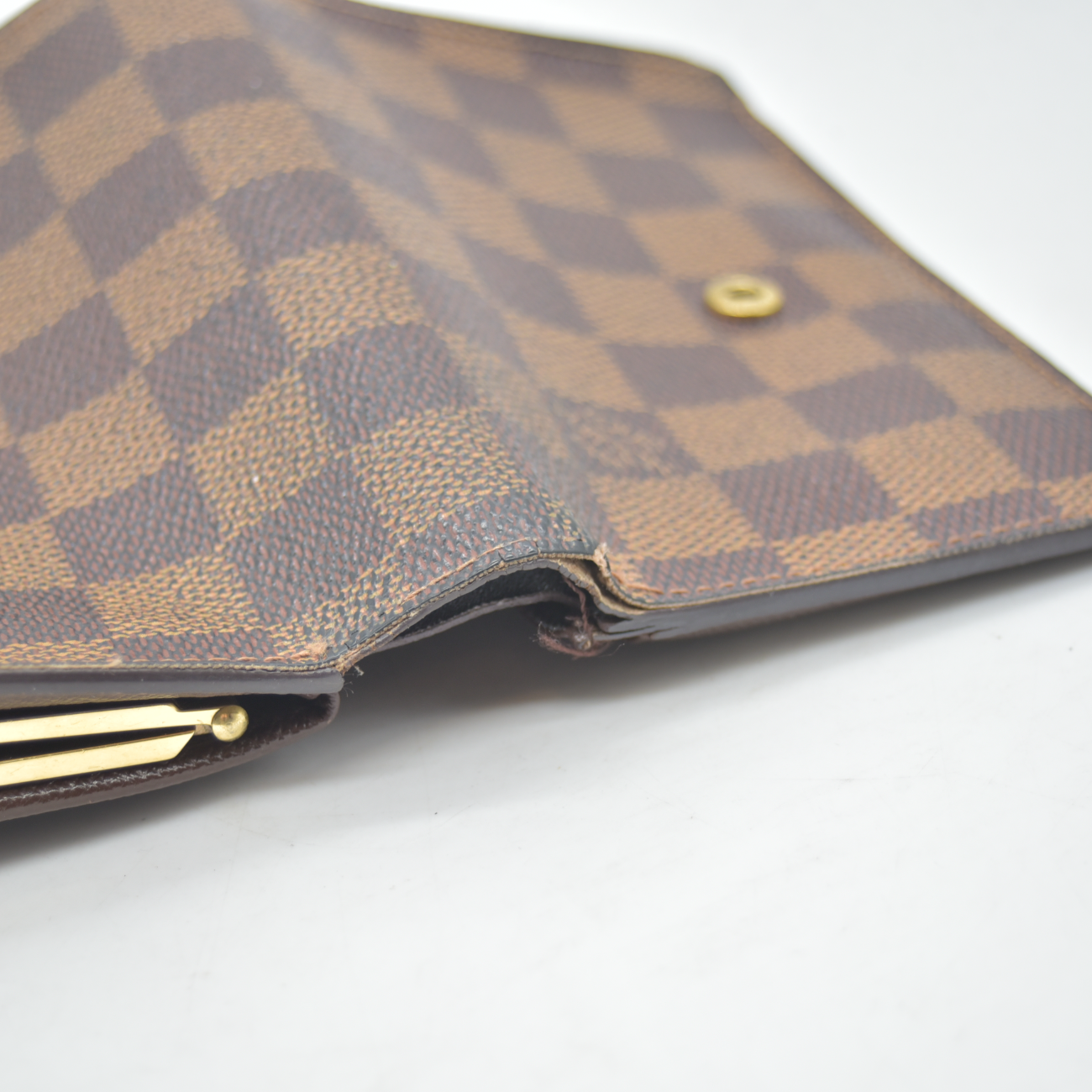 $750 2003 Louis Vuitton Damier Ebene Kisslock French Wallet MI0043