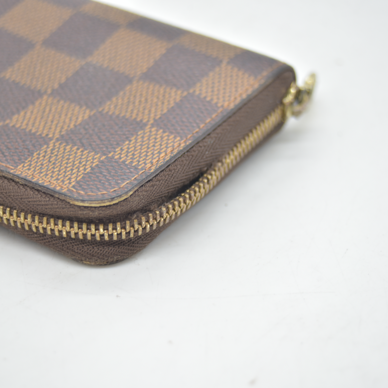 $560 2010 Louis Vuitton Damier Ebene Zippy Coin Purse CT2110