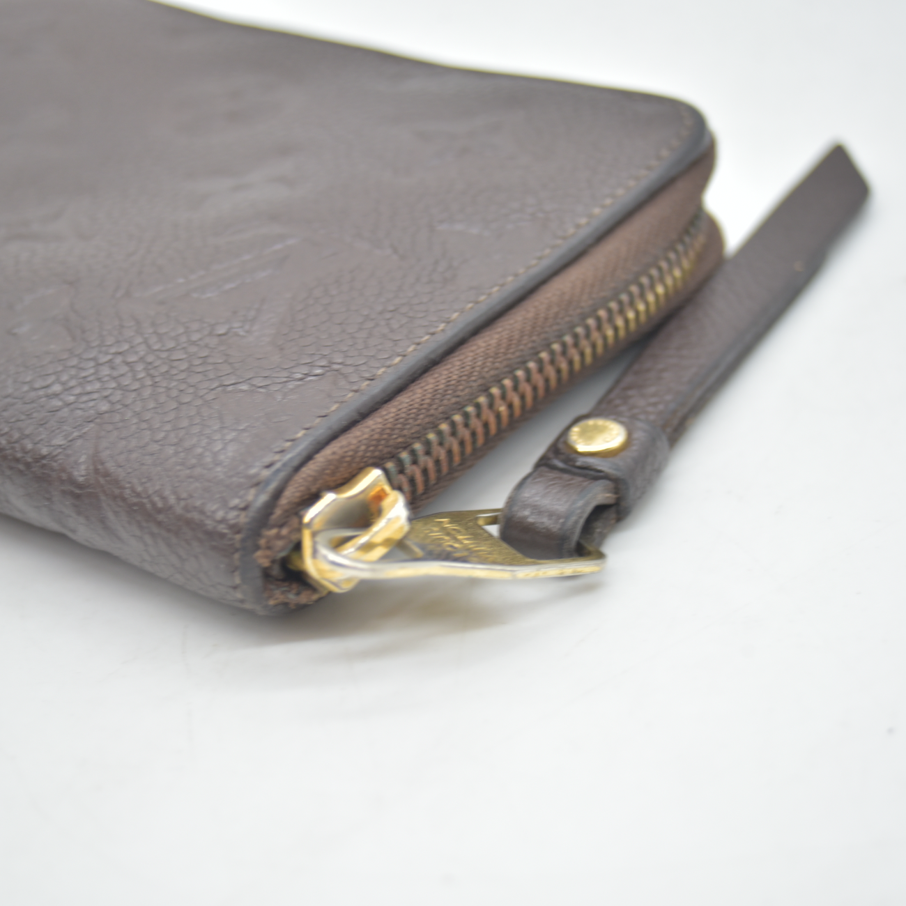 $820 2012 TS2152 Louis Vuitton Terre Monogram Empreinte Leather Secret Compact Wallet