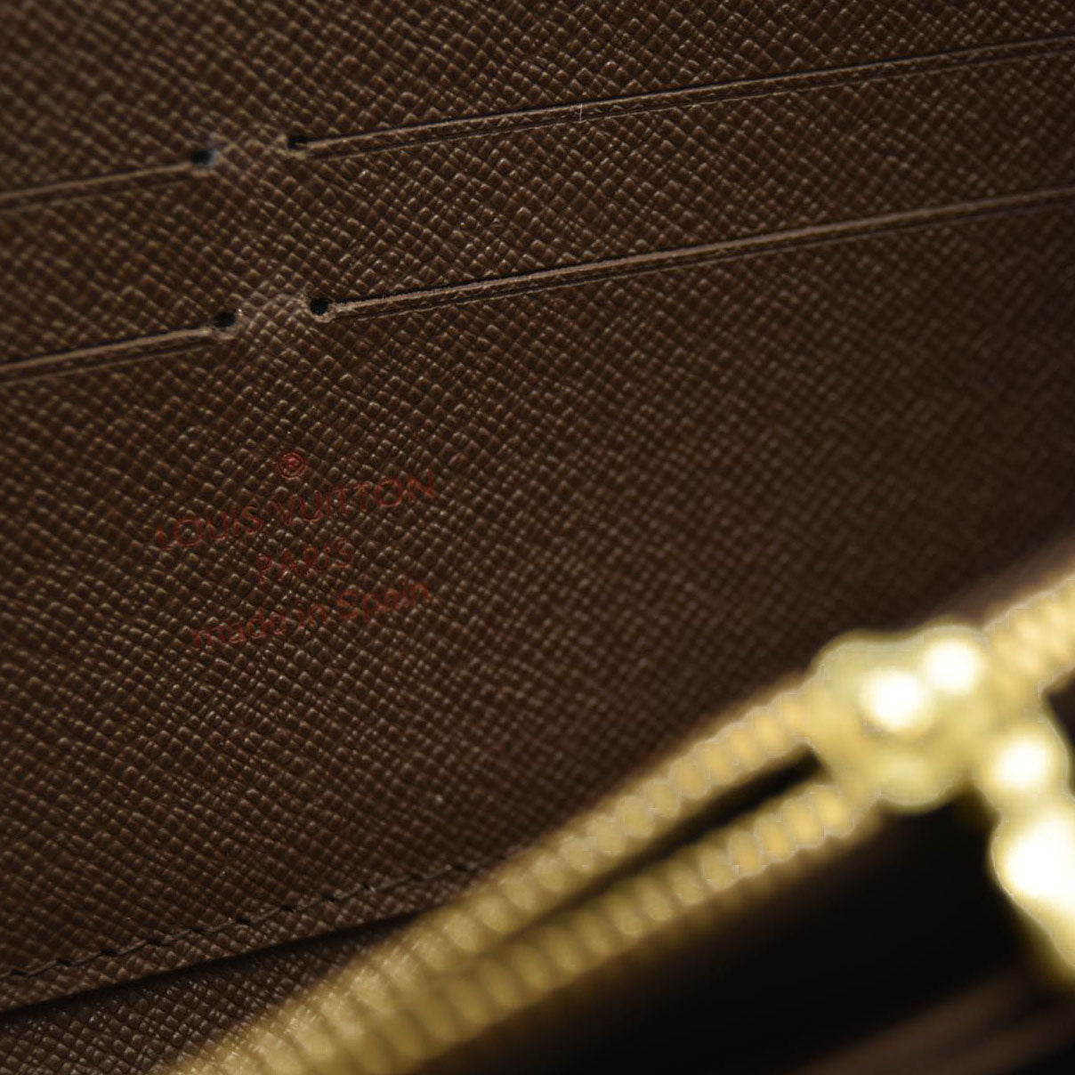 Louis Vuitton  Damier Ebene Zippy Wallet CA0059