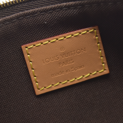 $1890 Louis Vuitton Monogram Liv Pochette RFID Like New
