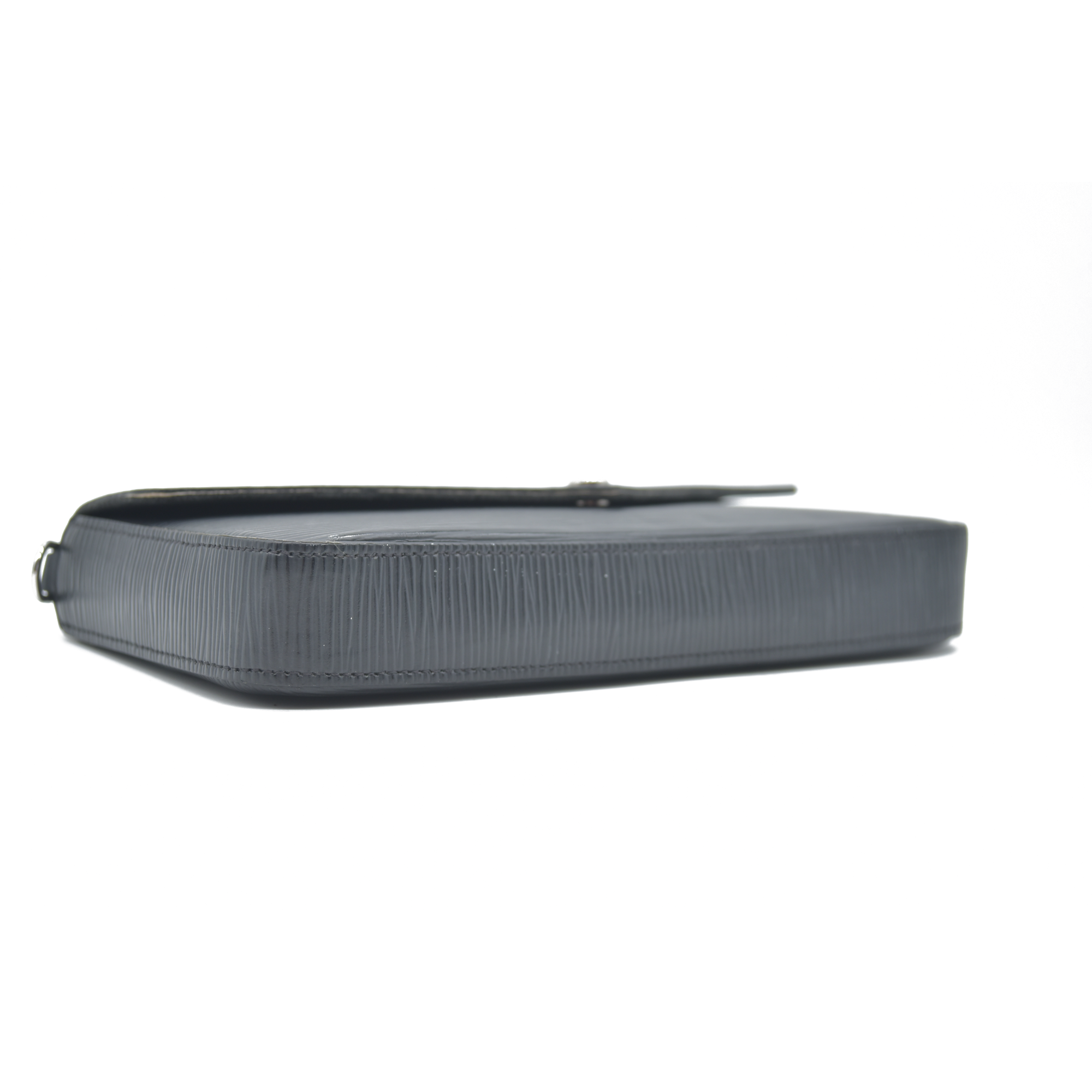 LOUIS VUITTON  Epi Pochette Felicie Black  Noir $1720