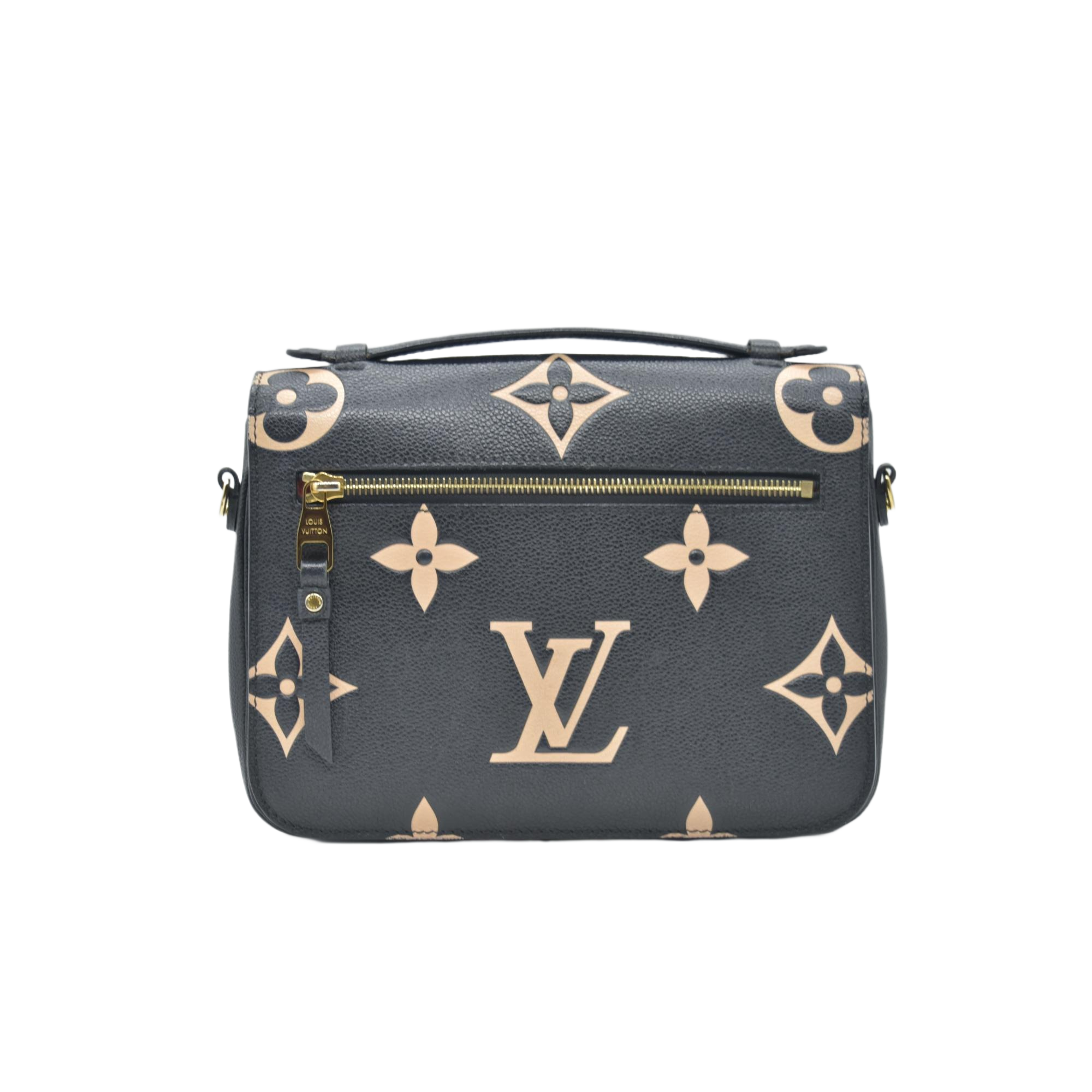 $3300 Louis Vuitton BiColor Pochette Metis Black Cream