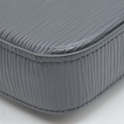 LOUIS VUITTON  Epi Pochette Felicie Black  Noir $1720