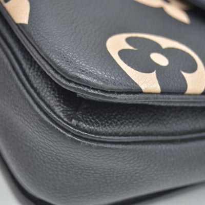 $3300 Louis Vuitton BiColor Pochette Metis Black Cream