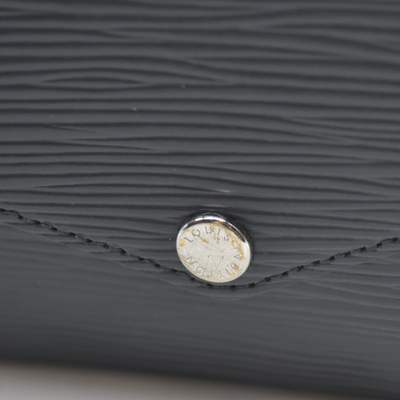 LOUIS VUITTON  Epi Pochette Felicie Black  Noir $1720