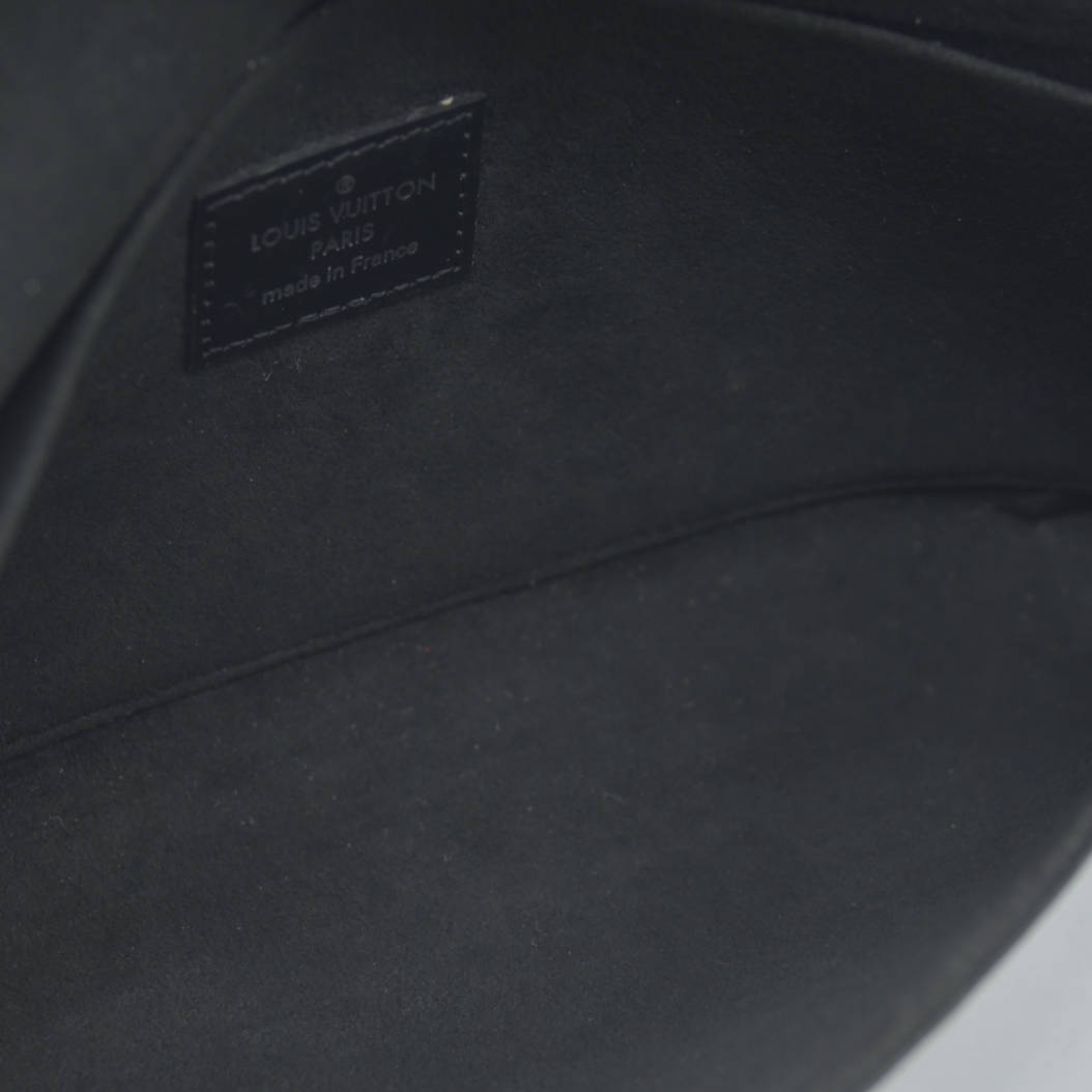 LOUIS VUITTON  Epi Pochette Felicie Black  Noir $1720