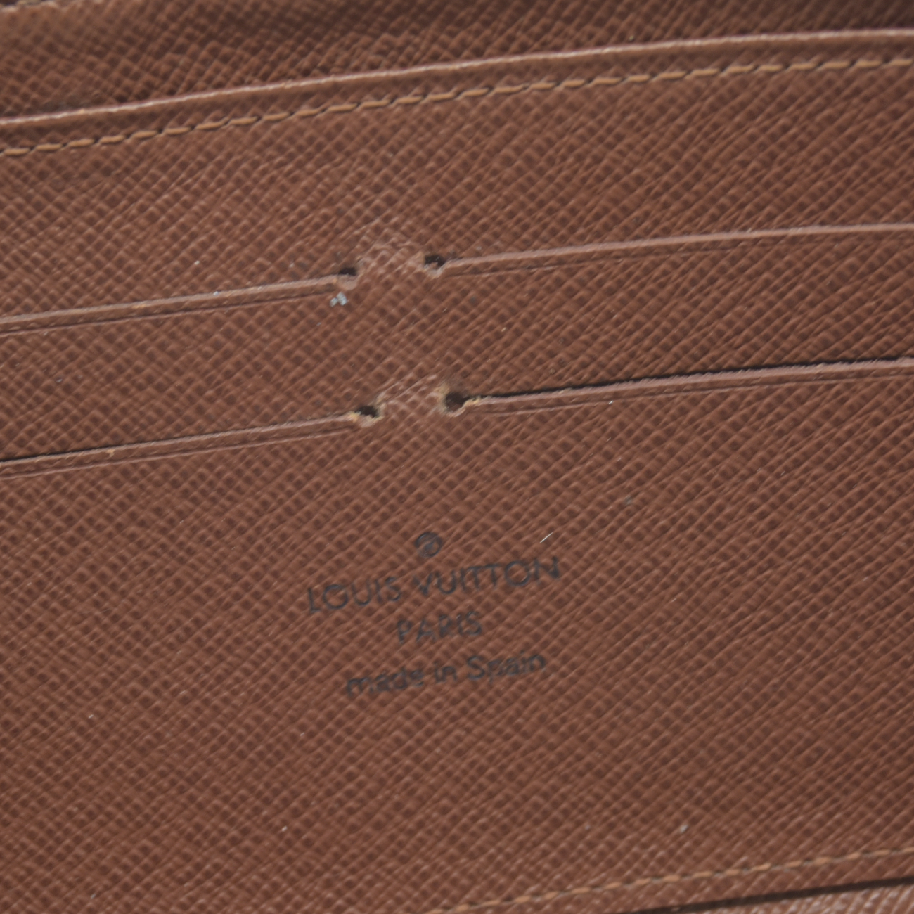 $915 2010 LOUIS VUITTON Monogram Zippy Wallet Brown CA2130