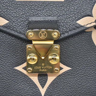 $3300 Louis Vuitton BiColor Pochette Metis Black Cream