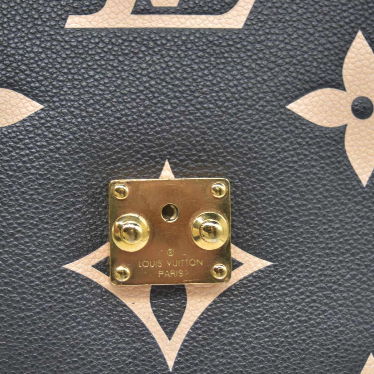 $3300 Louis Vuitton BiColor Pochette Metis Black Cream